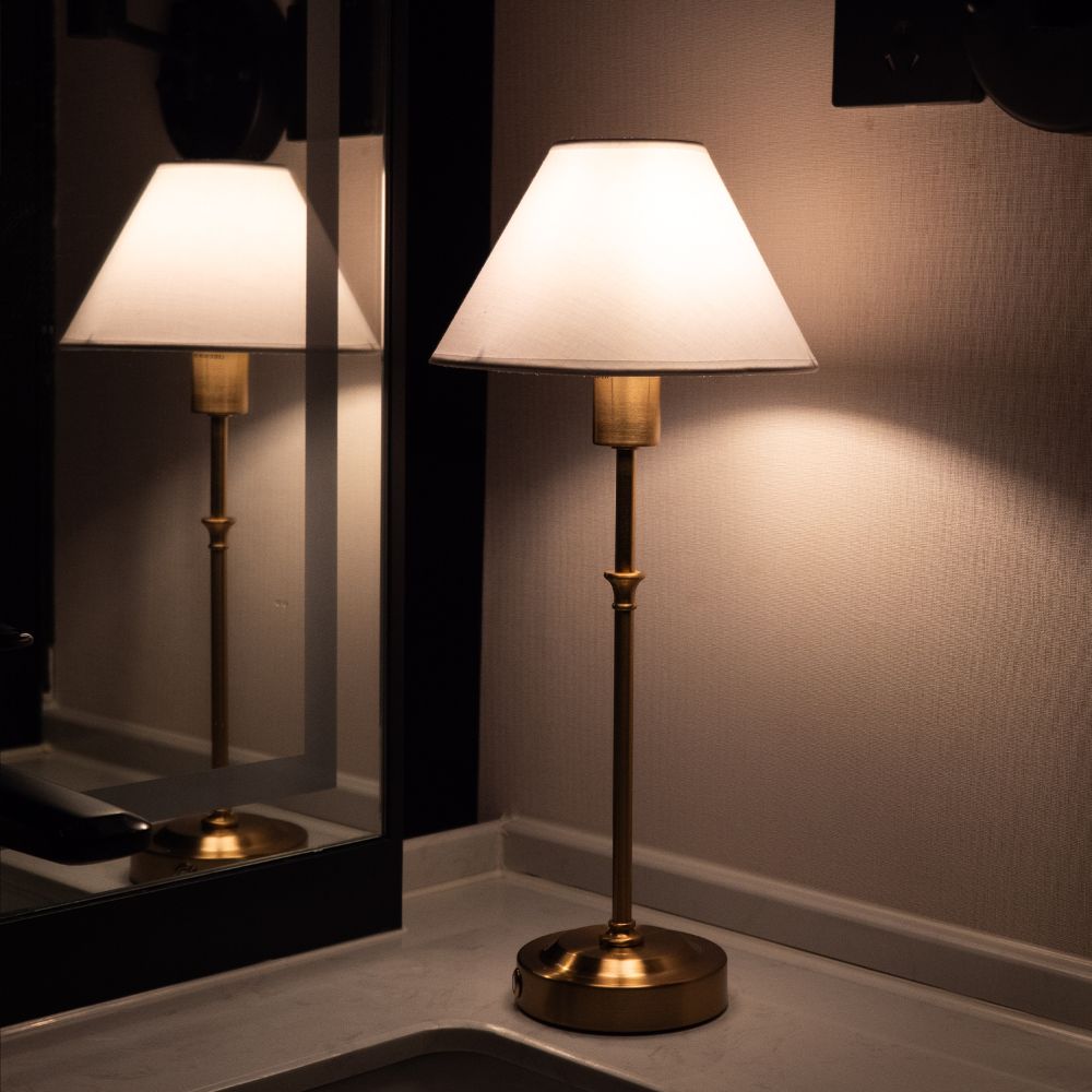 Sora Stoff-Tischlampe