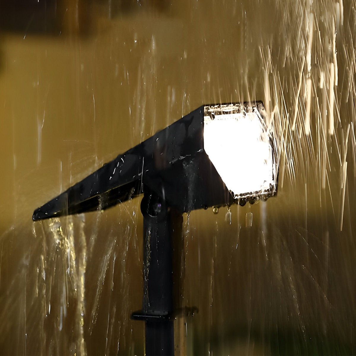 Verstellbarer wasserdichter Solar-Gartenstrahler mit Lichtsensor