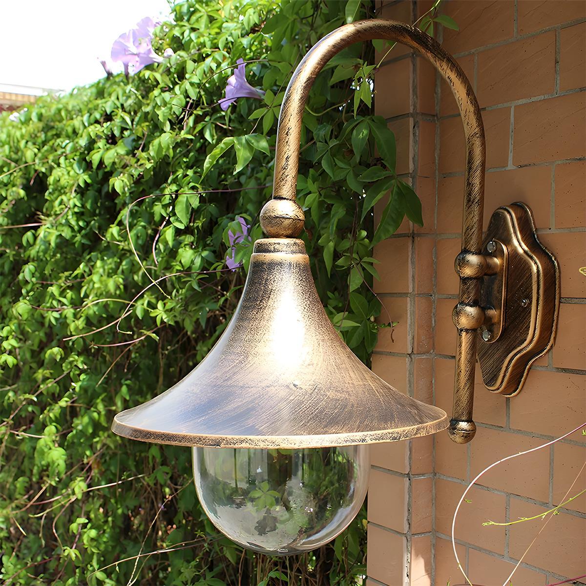 Wasserdichte Vintage LED-Außenwandleuchte in Hornform